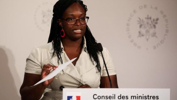 المتحدثة باسم الحكومة الفرنسية سيبيت ندياي