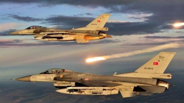 مقاتلتان تركيتان