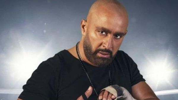 بالفيديو: سقوط قوي لـ أحمد السقا وتعرضه لإصابة !
