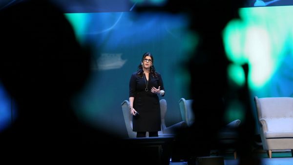 آن جونسون نائبة رئيس مجموعة حلول الأمن السيبراني لدى مايكروسوفت مايكروسوفت وIDC تستضيفان حدثاً رقمياً لمناقشة استمرارية الأعمال وشؤون الأمن السيبراني في عصر العمل عن بُعد