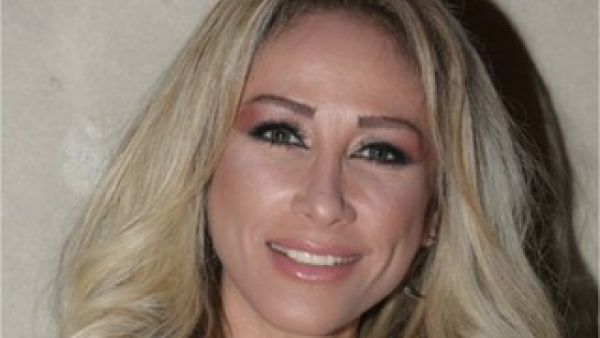 كارول صقر تصدم الجمهور بأحدث ظهور بعد غياب..والجمهور "تجميل ولا تشويه"!