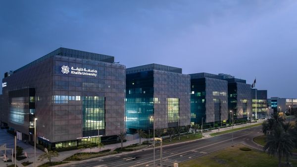 جامعة خليفة جامعة خليفة تأسس فريق مهام متخصص للبحث والتطوير وتتعامل بمنهجية بحثية استراتيجية مع فيروس كورونا