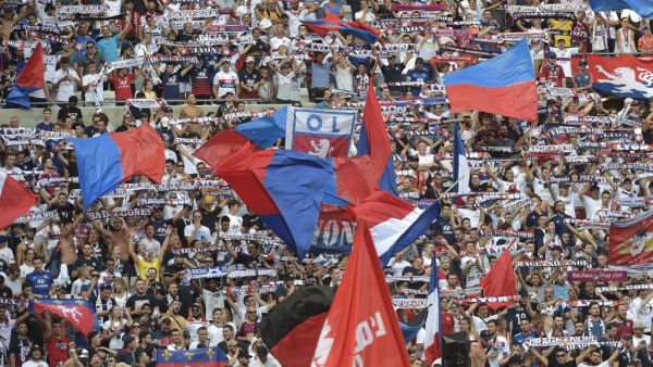 Lyon fans (Photo: AFP)