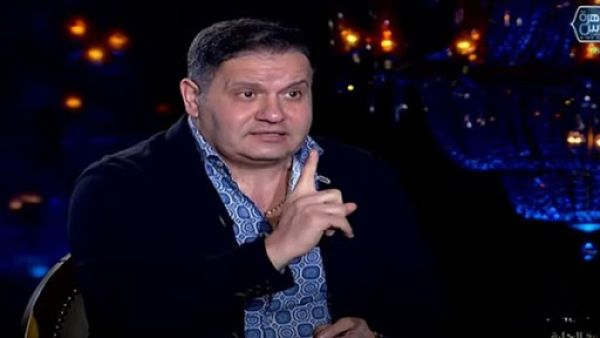 إدوارد يكشف عن سبب تغيير ديانته...وينهار بالبكاء وسط الأستديو!