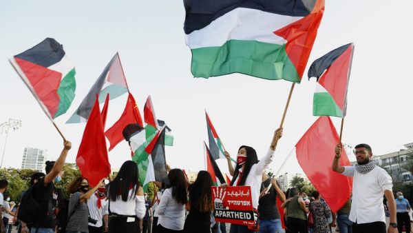 Protesters gather in Tel Aviv's Rabin Square on June 6, 2020, to denounce Israel's plan to annex parts of the occupied West Bank. JACK GUEZ / AFP