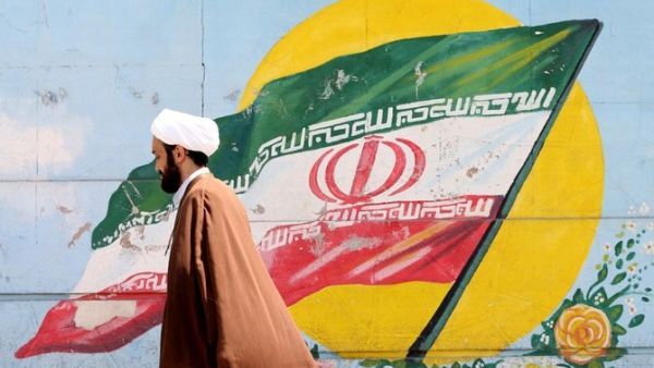 The charity mainly organizes university students and other volunteers to help the poor and others in times of natural disasters such as earthquakes and floods. (AFP/File Photo)