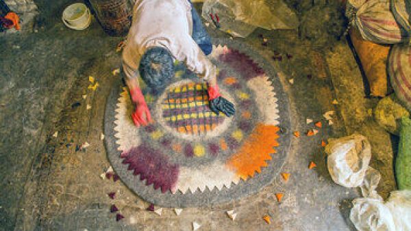 Namad-Mali (literally meaning felt beating) (Twitter)