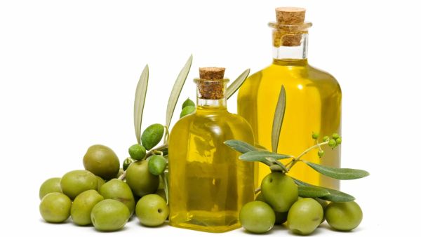 فالأحماض الدهنية الموجودة في زيت الزيتون تلعب دورا في تعزيز صحة الجهاز المناعي ودعمه