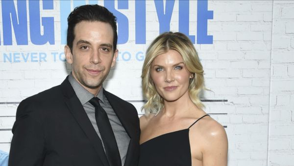 نيك كورديرو وزوجته