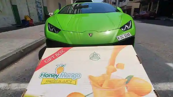 A 'Mangoes in Lamborghini' drive by Pakistan Supermarket has proven be a big hit in Dubai and has doubled the sales since its launch in mid-June. (Twitter)