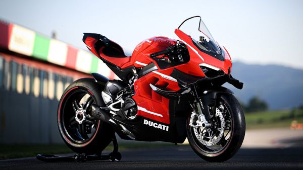 Ducati’s Superleggera V4 Set to Arrive in UAE in October 2020