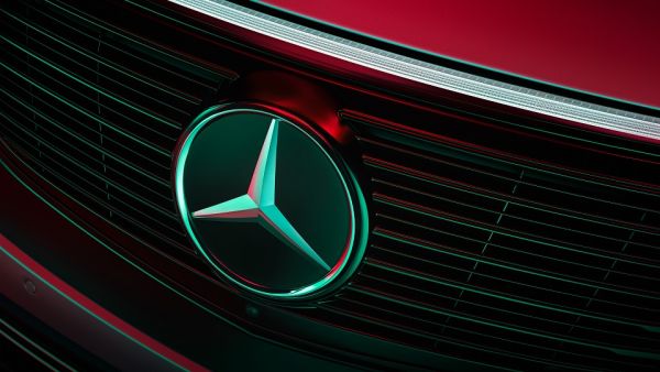 Mercedes-Benz Oman - Q3 PC Sales Price Point.