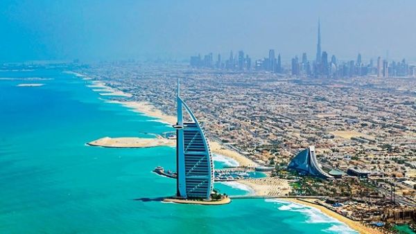 أبرز 10 عروض صيفيّة على شواطئ دبي