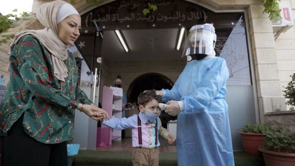 بلغ حجم مستوردات الاردن من الكمامات خلال الأشهر الخمسة الأولى من العام نحو 5ر2 مليون دينا