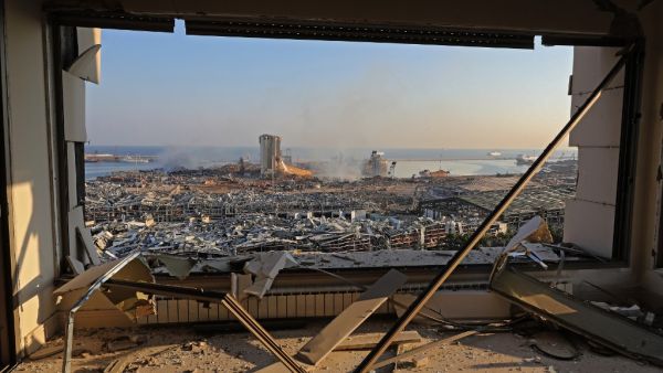 A view shows the aftermath of yesterday's blast at the port of Lebanon's capital Beirut, on August 5, 2020. Rescuers worked through the night after two enormous explosions ripped through Beirut's port, killing at least 78 people and injuring thousands, as they wrecked buildings across the Lebanese capital. Anwar AMRO / AFP