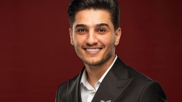 محمد عساف لم يتزوج منذ أيام قليلة..وزوجته تسببت في إحراجه أمام الجمهور!