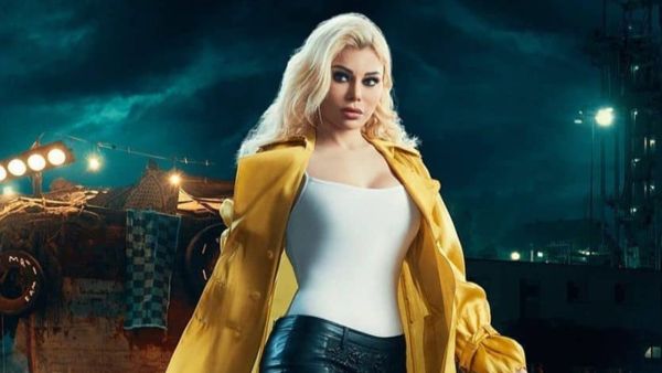 Booty on the Floor! Haifa Wehbe Falls Down During a Photoshoot (Video)