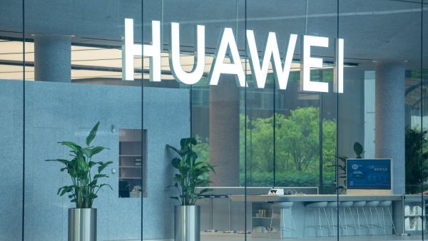 ھواوي تحقق إجمالي إيرادات بقيمة 64.23 مليار دولار أمريكي خلال النصف الأول من عام 2020