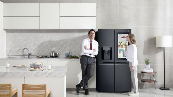 LG Prioritizes Health and Wellness with Smart Features in its InstaView Refrigerators