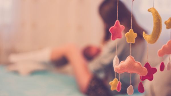 5 أكثر مشاكل شائعة عند الرضاعة الطبيعية وحلولها