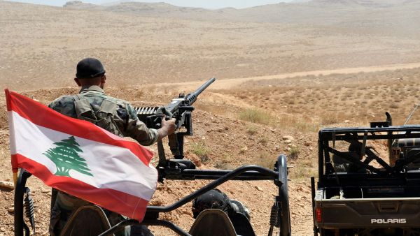 إلقاء قنبلة يدوية على دورية للجيش في منطقة المحفورة 