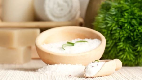 3 طرق لجذب الطاقة الإيجابية والمال بالملح