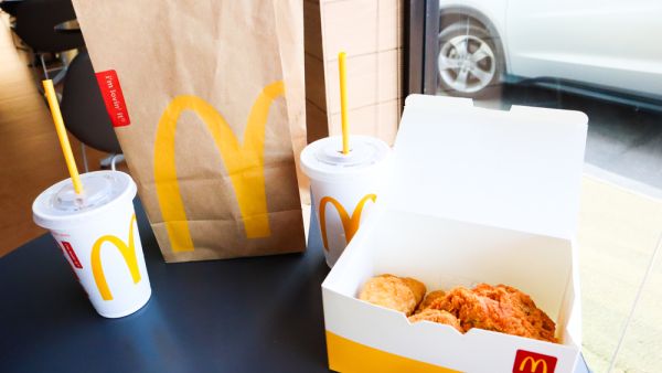 Spicy Chicken and Chicken Nuggets in paper box at McDonald's restaurant. (Shutterstock/ File Photo)