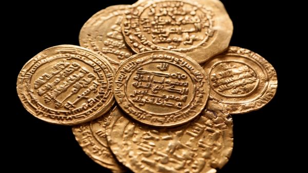 Ansient golden islamic coins. (Shutterstock/ File Photo)