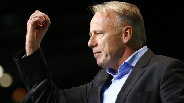  وزير البيئة الألماني السابق، عضو البرلمان من "تحالف 90 الخضر"، يورغن تريتين