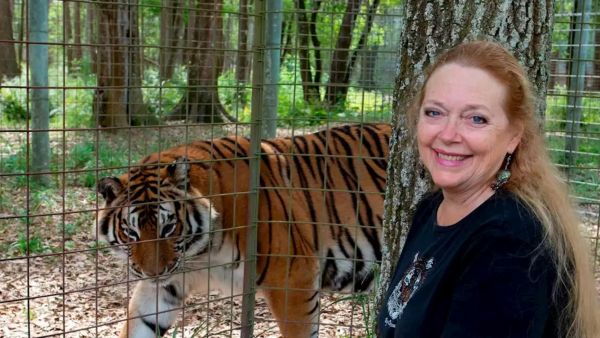 كارول باسكن