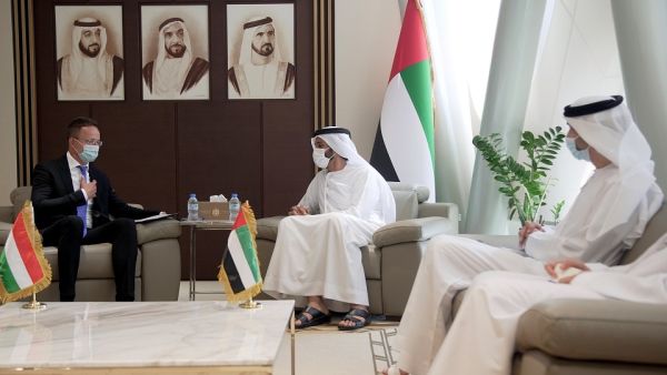 الاقتصاد تبحث تعزيز أوجه التعاون الاقتصادي والتجاري مع المجر
