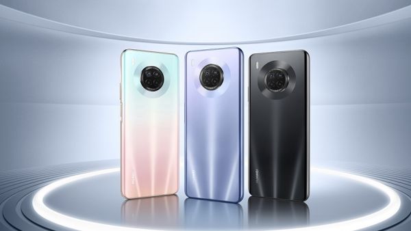 تتميز الإضافة الجديدة إلى سلسلة هواتف HUAWEI Y بكاميرا رباعية قوية بدقة 64 ميجابكسل وشاحنHUAWEI SuperCharge بسعة 40 واط هواوي تستعد لتغيير الهواتف الذكية الفئة الابتدائية بشكل كبير مع إطلاق هاتف HUAWEI Y9a في المملكة العربية السعودية