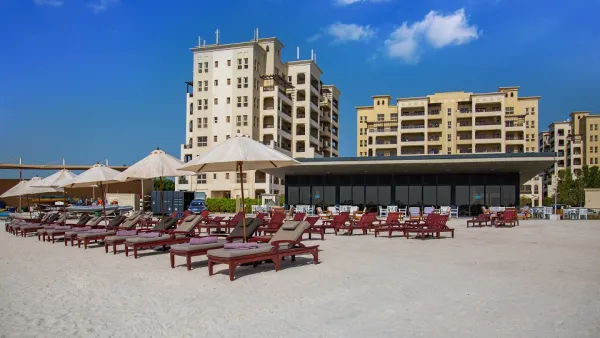 الحمرا تعلن عن تجديد نادي الإبحار في رأس الخيمة وتكشف عن هويته الإعلامية الجديدة باسم ذا  كلوب هاوس