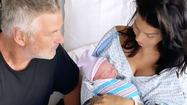 Alec and Hilaria Baldwin welcome their fifth baby (Twitter)