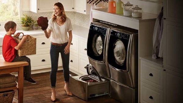 Tackle Two Loads of Laundry Simultaneously With LG Twinwash