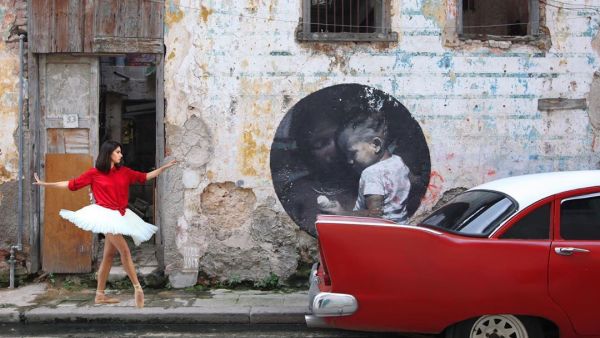 Ballerina, Havana, Cuba. (Instagram/ @hesh4m)