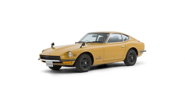 نيسان Fairlady Z432 نيسان Z: 50 عاماً من التميّز