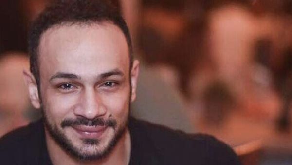 محمد عطية يعلن خطوبته