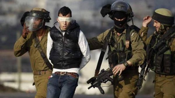 Palestinians were kidnapped by Israeli occupation forces (Twitter)