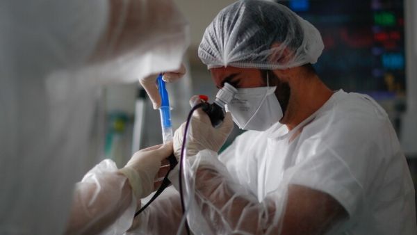 إيران تستعد لاختبار لقاح محلي ضد كورونا على البشر