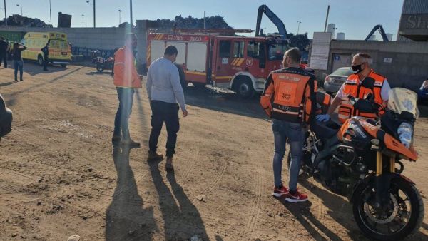 مقتل إسرائيليين في انفجار بمصنع للمعادن في أسدود