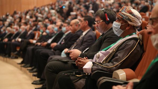  بعض الدول قامت باحتضان اللاجئين انطلاقا من مبادئ إنسانية