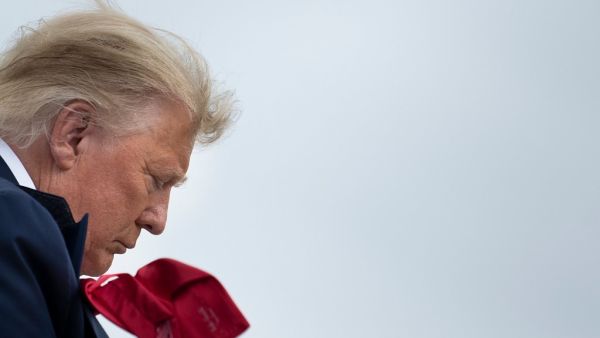 The US presidential campaign enters its final day Monday with a last-minute scramble for votes by Donald Trump and Joe Biden, drawing to a close an extraordinary race that has put a pandemic-stricken country on edge. Brendan Smialowski / AFP