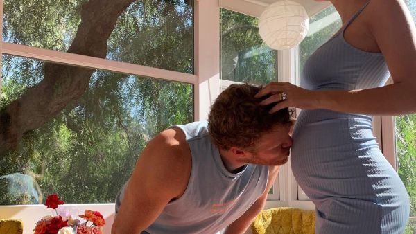 Emily Ratajkowski with her husband (Instagram)