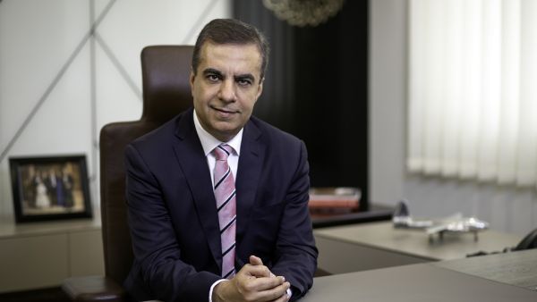 عادل العلي الرئيس التنفيذي لـ "مجموعة العربية للطيران" ينال جائزة "لورييت 2020" المرموقة من قبل "آفييشن ويك نتوورك"