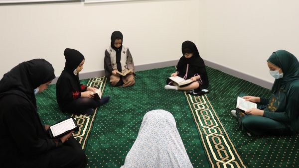 مدرسة جيمس متروبول تطلق مسابقة قرآنية للطلاب المسلمين