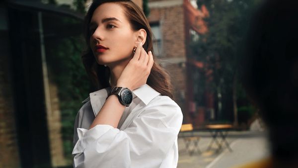 ساعة HUAWEI WATCH GT 2 Pro  مجموعة مراحل القمر متاحة الآن في المملكة العربية السعودية