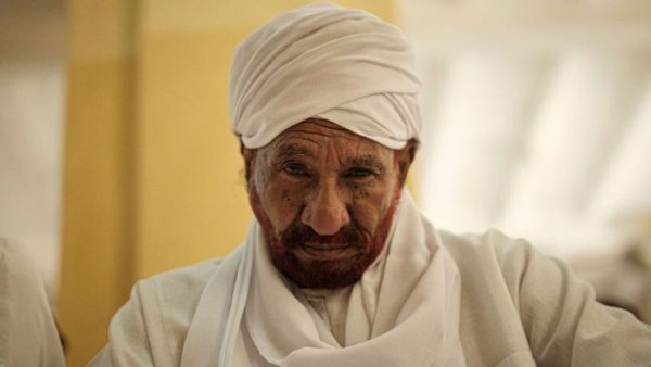 File Photo: Sudanese top opposition leader and former premier Sadiq al-Mahdi. (Photo: YASUYOSHI CHIBA/AFP via Getty Images)