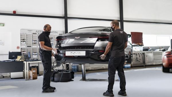 Aston Martin Dubai’s Service Centre secures 5-star rating from UAE’s Emirates Standardization and Metrology Authority