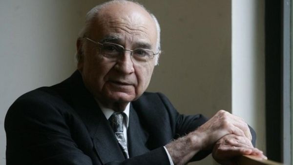 الإسباني فرانسيسكو برينيس يفوز بجائزة ثربانتس لعام 2020